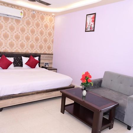 Hotel Gm International พุทธคยา ภายนอก รูปภาพ