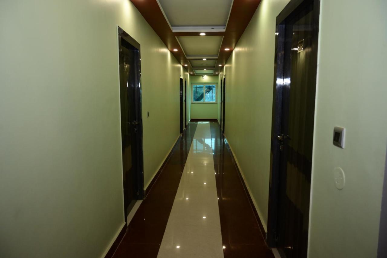 Hotel Gm International พุทธคยา ภายนอก รูปภาพ