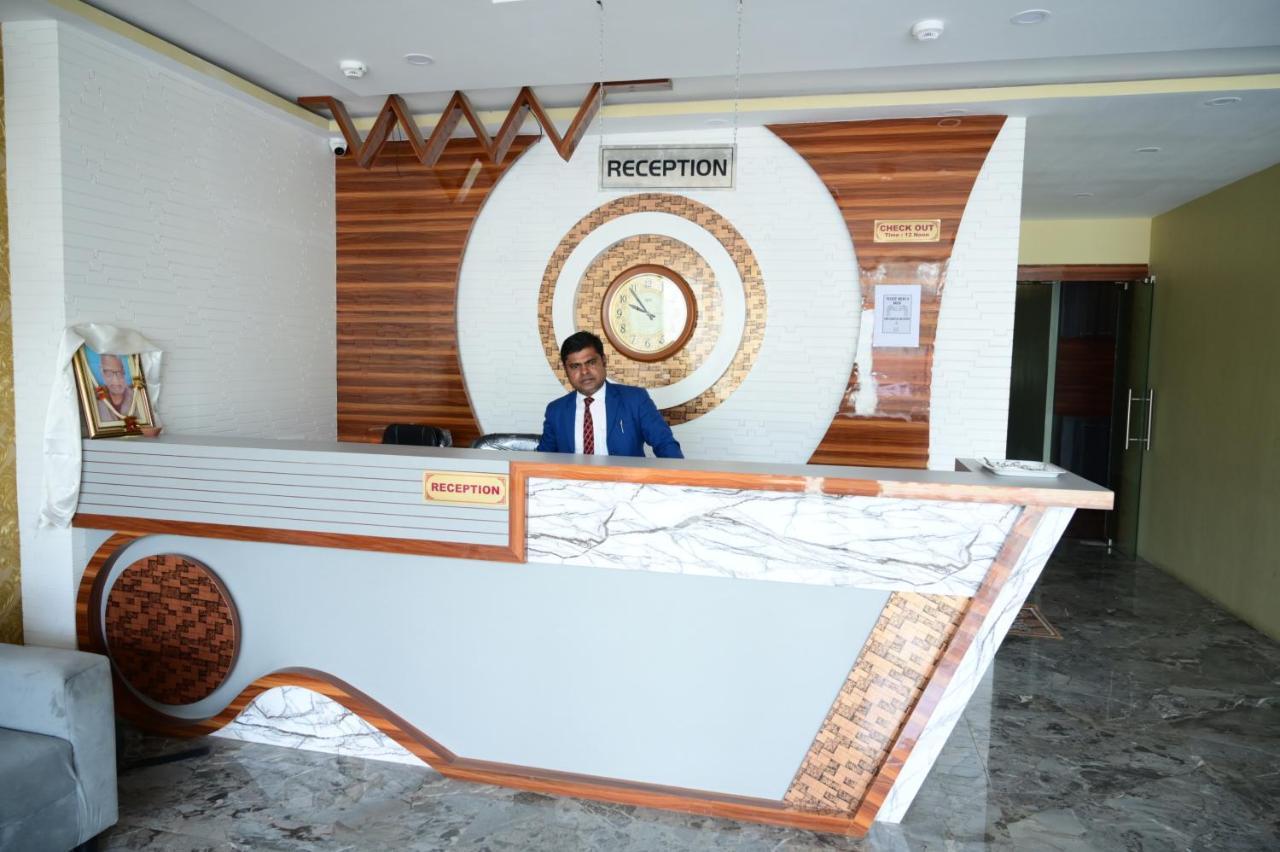 Hotel Gm International พุทธคยา ภายนอก รูปภาพ