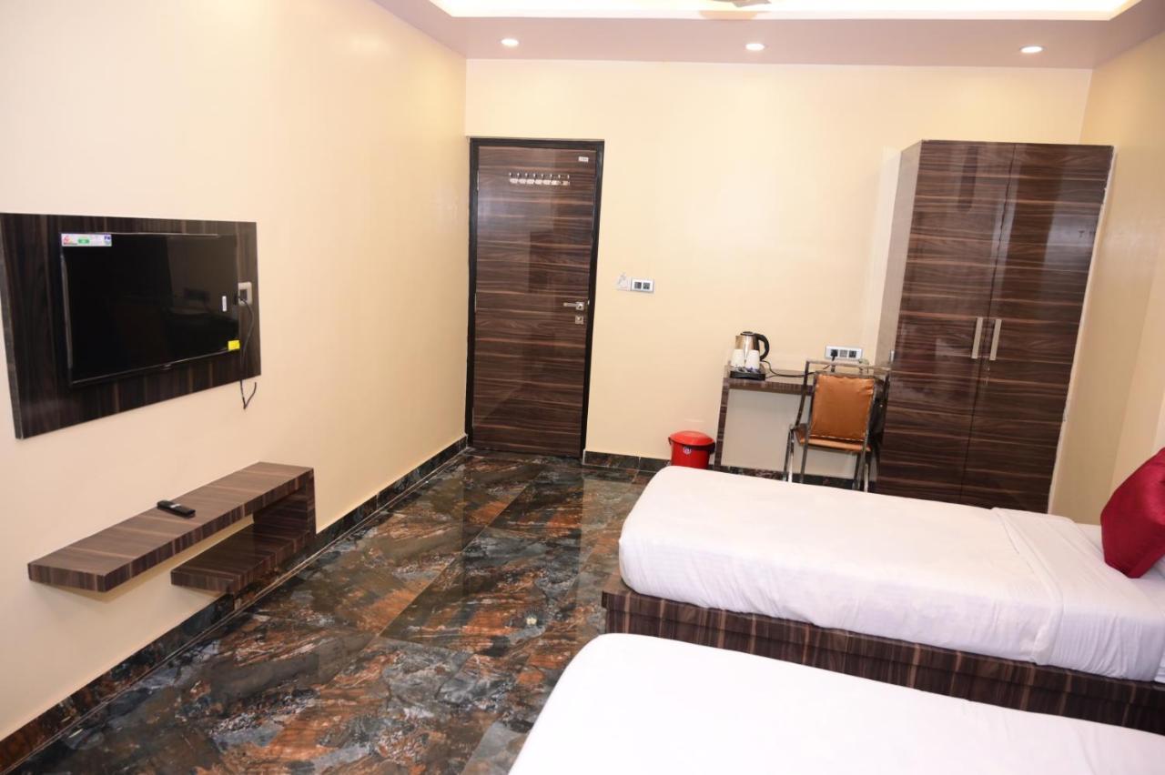 Hotel Gm International พุทธคยา ภายนอก รูปภาพ